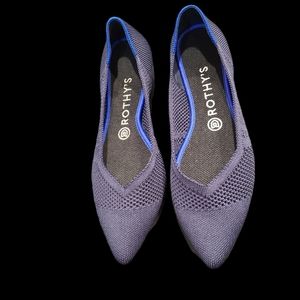 Rothys pointed toe flats shoes. Size W9